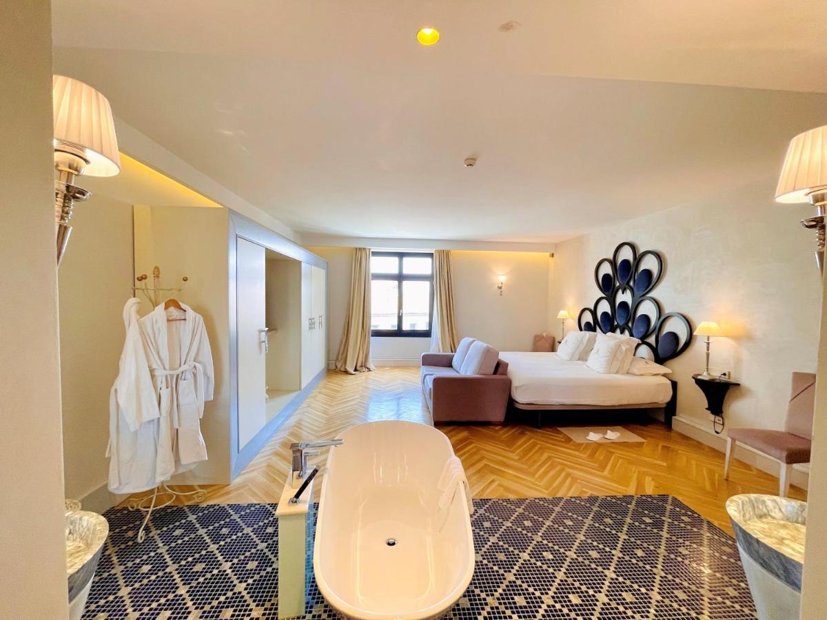 Hotel Palacio De Ubeda 5 G.L Bagian luar foto Suite at the Hotel du Vin, Cheltenham