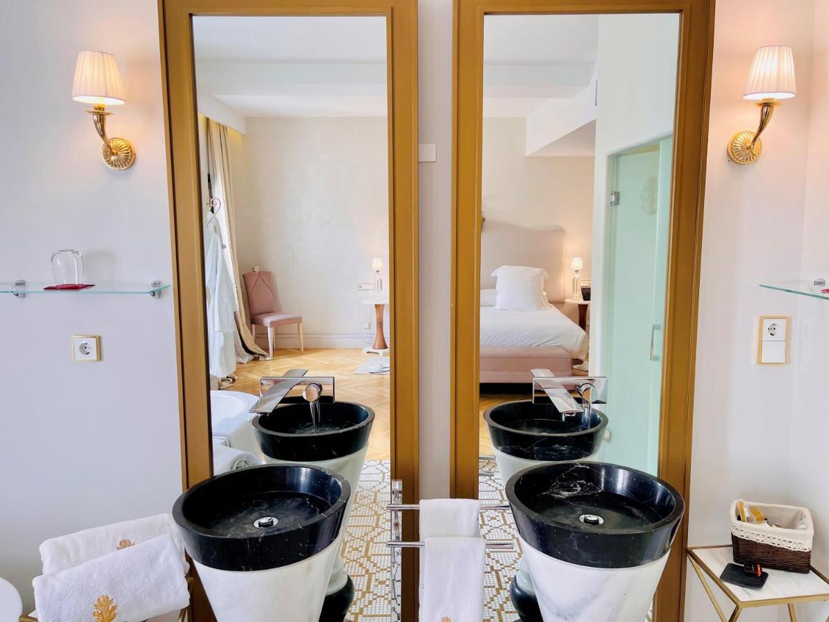Hotel Palacio De Ubeda 5 G.L Bagian luar foto Bathroom