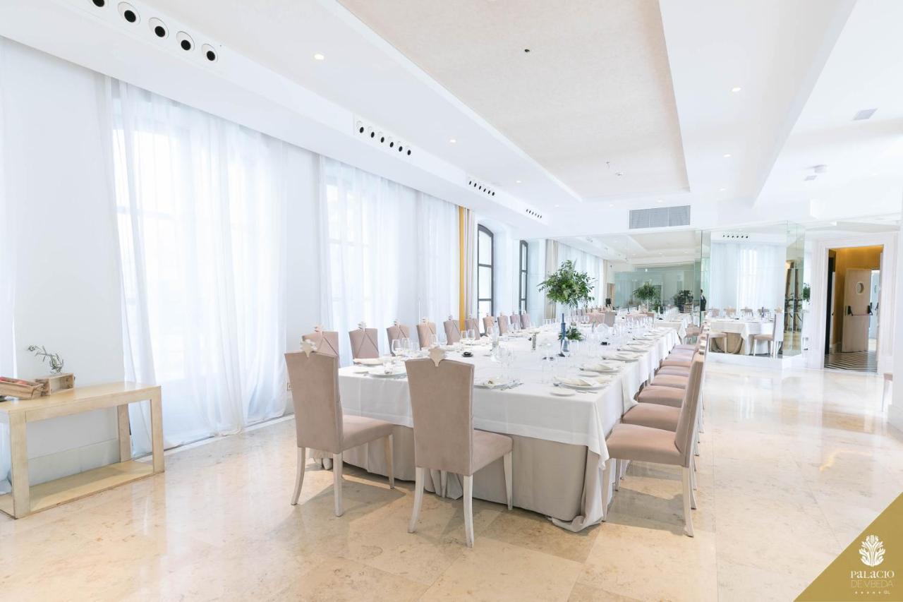 Hotel Palacio De Ubeda 5 G.L Bagian luar foto The ballroom