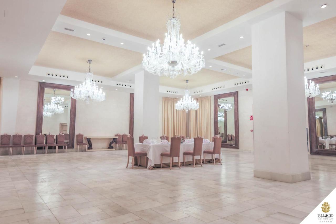 Hotel Palacio De Ubeda 5 G.L Bagian luar foto The ballroom