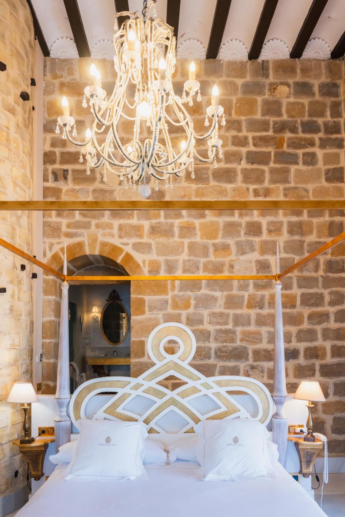 Hotel Palacio De Ubeda 5 G.L Bagian luar foto The bimah