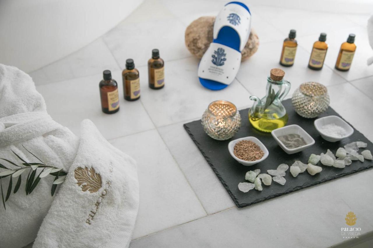 Hotel Palacio De Ubeda 5 G.L Bagian luar foto Aromatherapy
