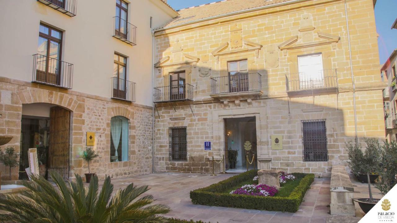 Hotel Palacio De Ubeda 5 G.L Bagian luar foto The courtyard of the museum